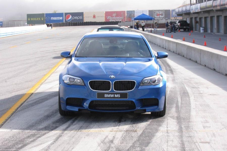  BMW M5 2012 года  (фото 29 из 319)